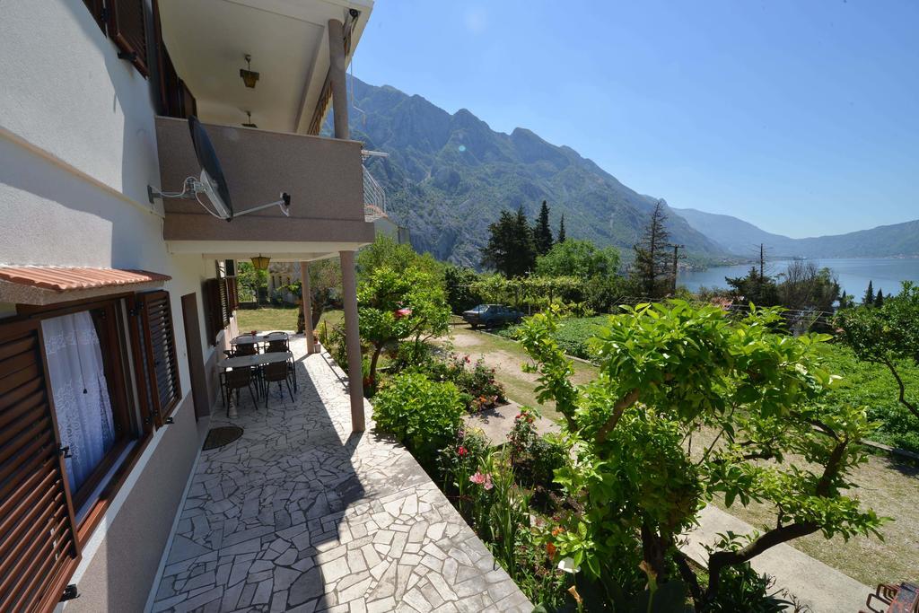 B & M Apartments Kotor Chambre photo