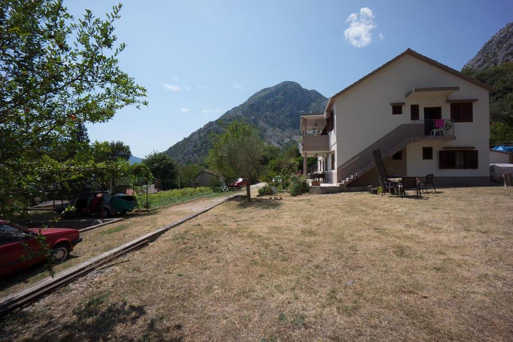 B & M Apartments Kotor Extérieur photo