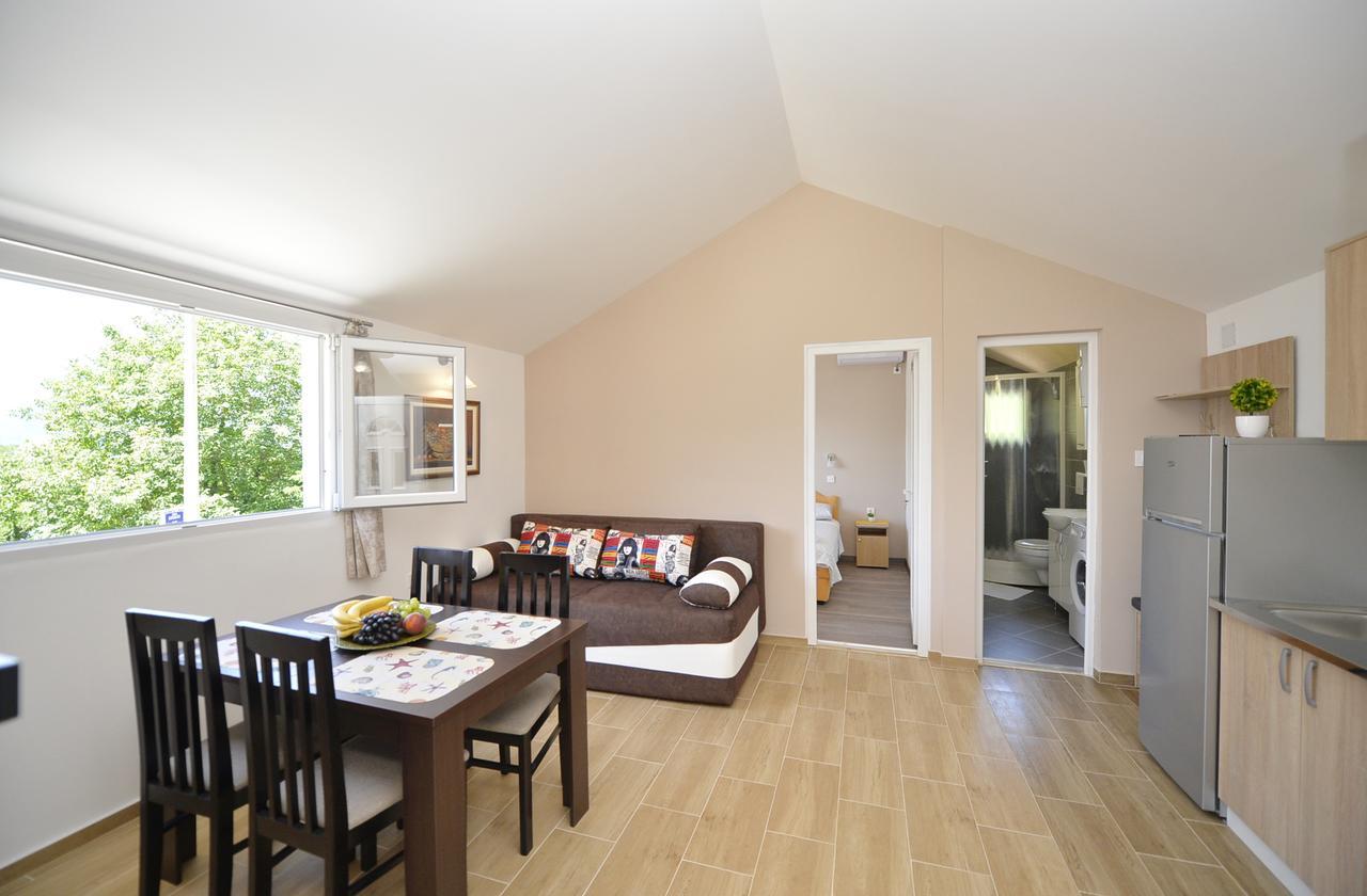 B & M Apartments Kotor Extérieur photo
